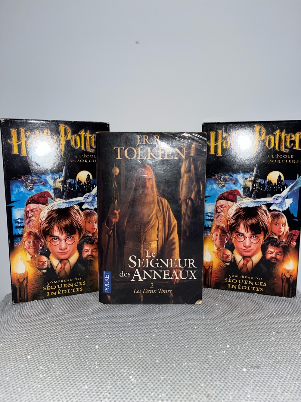 Lot 2xHarry Potter VHS 2002 & livre Le Seigneur des Anneaux Les Deux Tours 2001